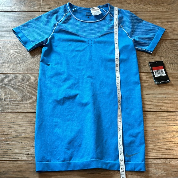 NWT Nike Pro Dri-Fit Competition Base Layer Short Sleeve Fitted Shirt, Large - Picture 6 of 8
